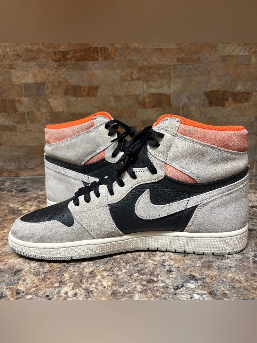 Nike Air Jordan 1 Retro High OG Hyper Crimson 555088-018 Men's 12.5